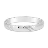 Alliance ciselée ruban bombé en or blanc largeur 3 mm-Alliance or et argent-Marque:Référence: D1.243-OBMétal: Or blancTitre: 18 caratsPoids du métal: 2,50 GrComment choisir sa taille de doigt:cliquer pour découvrir notre guide des tailles imprimable-DIAM'S- -DIAM'S NC