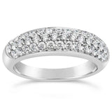 Bague Jonc en or blanc sertie de diamants.-Bagues diamants-Marque:Référence: 2.890-OBMétal: Or blancTitre: 18 caratsPoids du métal: 4,90 GrType de pierre: Diamant(s)Poids: 0,86 CtForme - taille: Taille brillantCouleur: FPureté: SI1Comment choisir sa taille de doigt:cliquer pour découvrir notre guide des tailles imprimable-DIAM'S- -DIAM'S NC