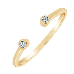 Bague en or jaune sertie de diamants.-Bagues diamants-Marque:Référence: D9.149 53Métal: Or jauneTitre: 18 caratsPoids du métal: 1,10 GrType de pierre: Diamant(s)Poids: 0,06 CtForme - taille: Taille brillantCouleur: FPureté: SI1Comment choisir sa taille de doigt:cliquer pour découvrir notre guide des tailles imprimable-DIAM'S- -DIAM'S NC