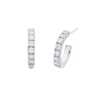Boucle d'oreilles en or blanc sertie de diamants.-Boucles d'oreilles diamants-Marque:Référence: D6.78-OBMétal: Or blancTitre: 18 caratsPoids du métal: 1,90 GrType de pierre: Diamant(s)Poids: 0,28 CtForme - taille: Taille brillantCouleur: FPureté: SI1-DIAM'S- D6.78-OB-DIAM'S NC