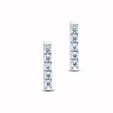 Boucle d'oreilles en or blanc serties de diamants.-Boucles d'oreilles diamants-Marque:Référence: D6.177-OBMétal: Or blancTitre: 18 caratsPoids du métal: 0,80 GrType de pierre: Diamant(s)Poids: 0,10 CtForme - taille: Taille brillantCouleur: FPureté: SI1-DIAM'S- -DIAM'S NC
