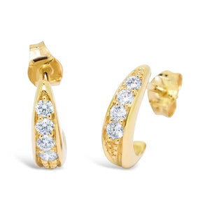 Boucle d'oreilles en or jaune serti de diamants.-Boucles d'oreilles diamants-Marque:Référence: 6.44Métal: Or jauneTitre: 18 caratsPoids du métal: 1,50 GrType de pierre: Diamant(s)Poids: 0,18 CtForme - taille: Taille brillantCouleur: FPureté: SI1Type de pierre (2): Poids (2): 0,06 CtForme - taille (2): Couleur (2): Pureté (2):-DIAM'S- 6.44-DIAM'S NC