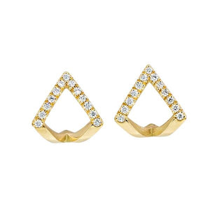 Boucles d'oreilles en or jaune serties de diamants.-Boucles d'oreilles diamants-Marque:Référence: D6.108Métal: Or jauneTitre: 18 caratsPoids du métal: 1,00 GrType de pierre: Diamant(s)Poids: 0,08 CtForme - taille: Taille brillantCouleur: FPureté: SI1-DIAM'S- D6.108-DIAM'S NC