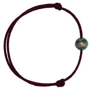 Bracelet petit satin violet et perle de Tahiti-Bracelets perle-Marque:Référence: BRS.7-230-VIMétal: Titre: -Poids du métal: 0,02 GrType de pierre: Perle(s) de TahitiForme - taille: CercléePureté: A-DIAM'S- BRS.7-230-VI-DIAM'S NC