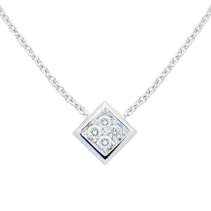 Collier en or blanc serti de diamants.-Pendentifs & Colliers diamants-Marque:Référence: D3.203-OBM tal: Or blancTitre: 18 caratsPoids du m tal: 2,60 GrType de pierre: Diamant(s)Poids: 0,12 CtForme - taille: Taille brillantCouleur: FPuret : SI1Type de pierre (2): Poids (2): Forme - taille (2): Couleur (2): Puret (2):-DIAM'S- -DIAM'S NC