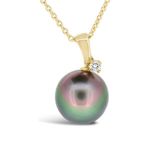 Pendentif en or jaune 18 carats 1 perle de tahiti 9.6/10.5mm semi-ronde A 1 diamant de 0.04 carat couleur F pureté SI1-Pendentifs & Colliers perle et diamants-Marque:Référence: 3.49/173Métal: Or jauneTitre: 18 caratsPoids du métal: 0,40 GrType de pierre: Diamant(s)Poids: 0,04 CtForme - taille: Taille brillantCouleur: FPureté: SI1-DIAM'S- -DIAM'S NC