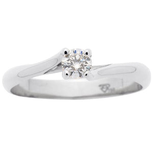 Solitaire en or blanc serti d'un diamant.-Solitaires-Marque:Référence: D0.114-OBMétal: Or blancTitre: 18 caratsPoids du métal: 2,30 GrType de pierre: Diamant(s)Poids: 0,20 CtForme - taille: Taille brillantCouleur: FPureté: SI1Comment choisir sa taille de doigt:cliquer pour découvrir notre guide des tailles imprimable-DIAM'S- -DIAM'S NC