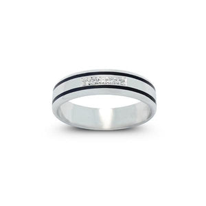 alliance en or blanc résine et diamants. c-Alliances diamants-Marque:Référence: D1.291-OBMétal: Or blancTitre: 18 caratsPoids du métal: 3,70 GrType de pierre: Diamant(s)Poids: 0,05 CtForme - taille: Taille brillantCouleur: FPureté: SI1Comment choisir sa taille de doigt:cliquer pour découvrir notre guide des tailles imprimable-DIAM'S- -DIAM'S NC