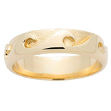 Alliance satinée or jaune. motif vagues-Alliance or et argent-Marque:Référence: 1.246Métal: Or jauneTitre: 18 caratsPoids du métal: 5,80 GrComment choisir sa taille de doigt:cliquer pour découvrir notre guide des tailles imprimable-DIAM'S- -DIAM'S NC