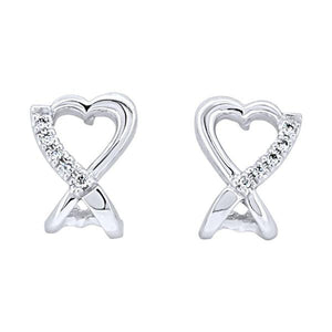 Boucles d'oreilles en or blanc serties de diamants.-Boucles d'oreilles diamants-Marque:Référence: D6.33-OBMétal: Or blancTitre: 18 caratsPoids du métal: 1,30 GrType de pierre: Diamant(s)Poids: 0,10 CtForme - taille: Taille brillantCouleur: FPureté: SI1-DIAM'S- D6.33-OB-DIAM'S NC
