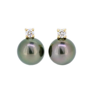 Boucles d'oreilles en or jaune serties de diamants et Perles de Tahiti 8.6/9.5 mm.-Boucles d'oreilles perle et diamants-Marque: Référence: D6.104-299Métal: Or jauneTitre: 18 caratsPoids du métal: 1,00 GrType de pierre: Perle de TAHITIForme - taille: RondePureté: AType de pierre (2): Diamant(s)Poids (2): 0,14 CtForme - taille (2): Taille brillantCouleur (2): FPureté (2): SI1-DIAM'S- D6.104-299-DIAM'S NC
