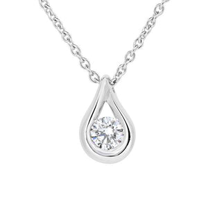 Collier goutte en or blanc serti d'un diamant.-Pendentifs & Colliers diamants-Marque:Référence: 3.928-OBMétal: Or blancTitre: 18 caratsPoids du métal: 2,50 GrType de pierre: Diamant(s)Poids: 0,20 CtForme - taille: Taille brillantCouleur: FPureté: SI1-DIAM'S- -DIAM'S NC